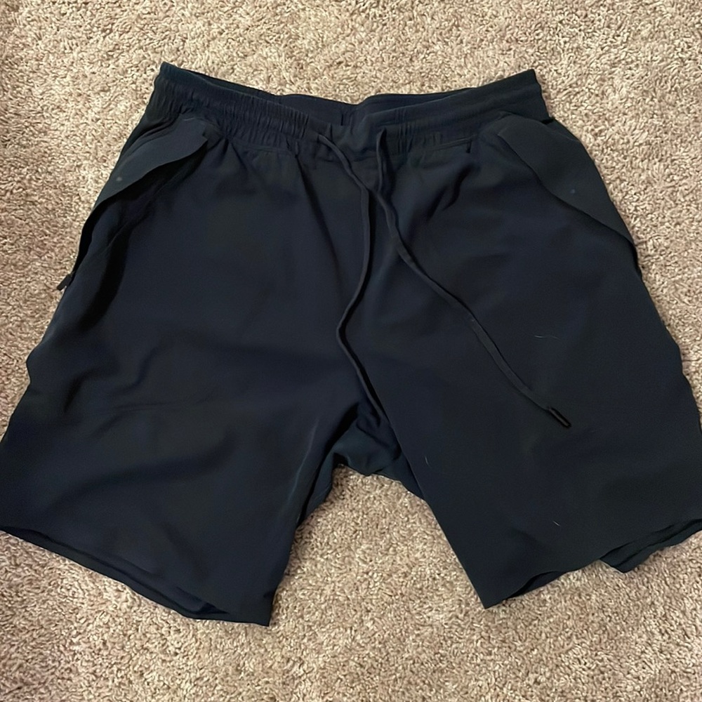 Lululemon Mens Athletic Shorts - Navy